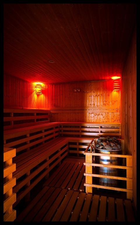 Sarkany Apartman, Sarkany Wellness Es Gyogyfuerdo Nyírbátor Екстериор снимка